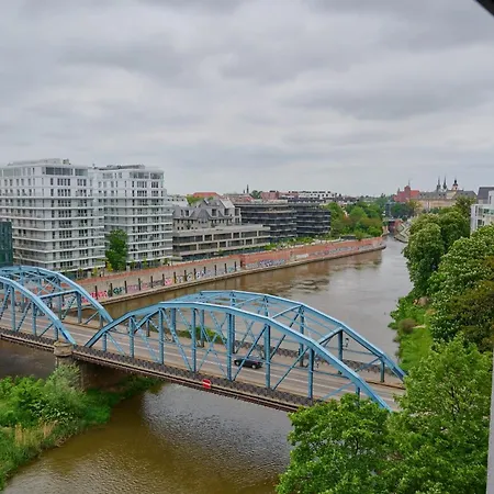 Odra Tower With Free Garage By Renters Апартаменты Вроцлав